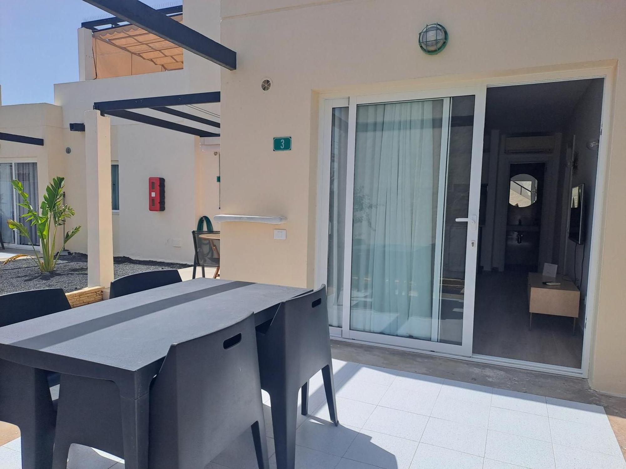 Homeforguest Apartamento 13 Con Terraza Y Piscina En Corralejo Exterior foto
