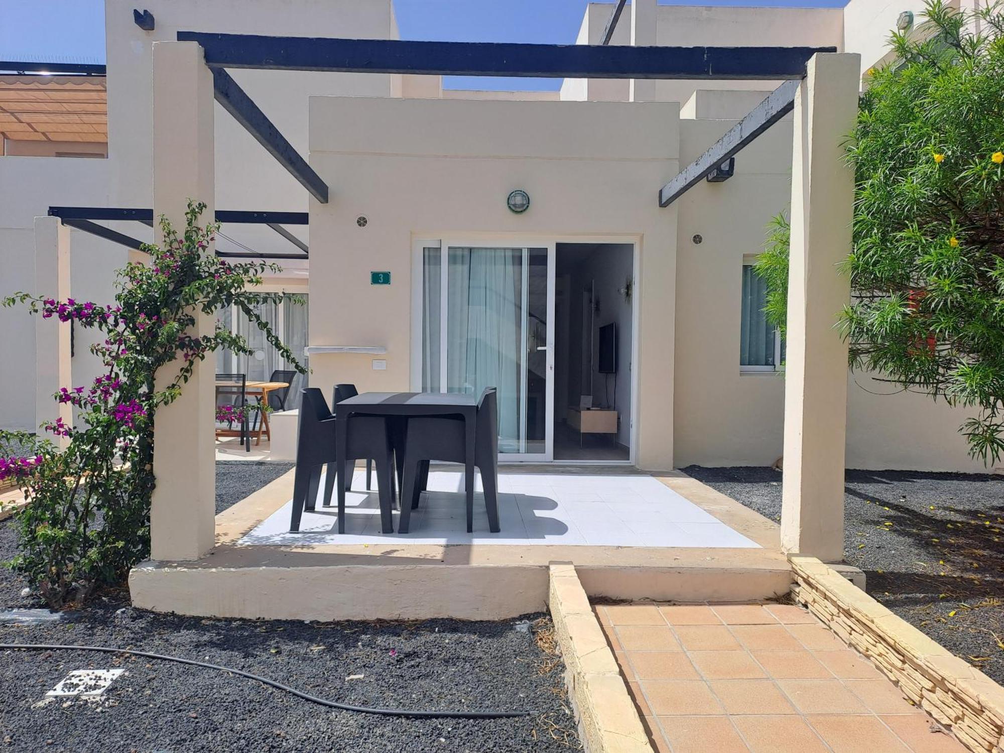 Homeforguest Apartamento 13 Con Terraza Y Piscina En Corralejo Exterior foto